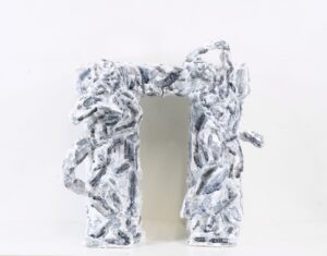 LOT 317 安井 鷹之介