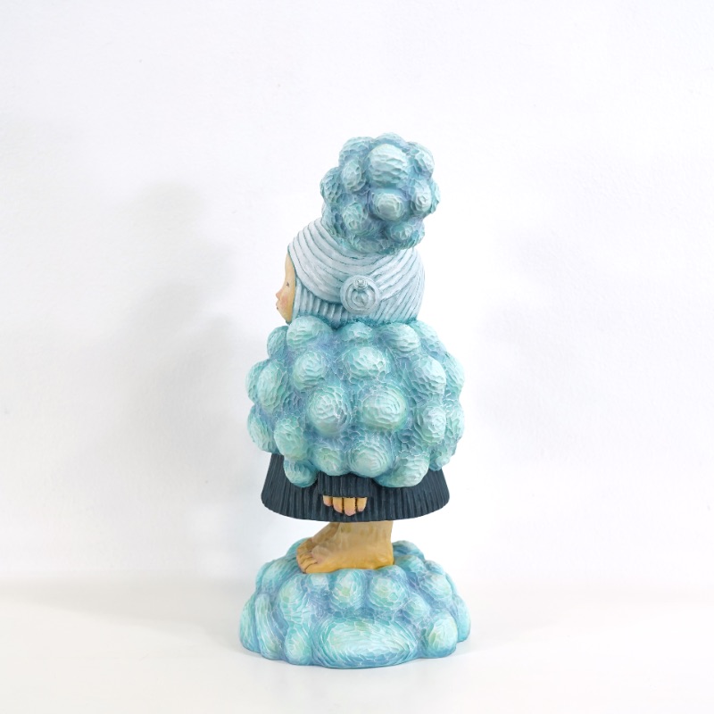 LOT 261 中村 萌